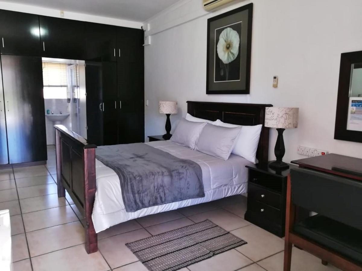 Sunset Boulevard Riverlodge Paarl Extérieur photo