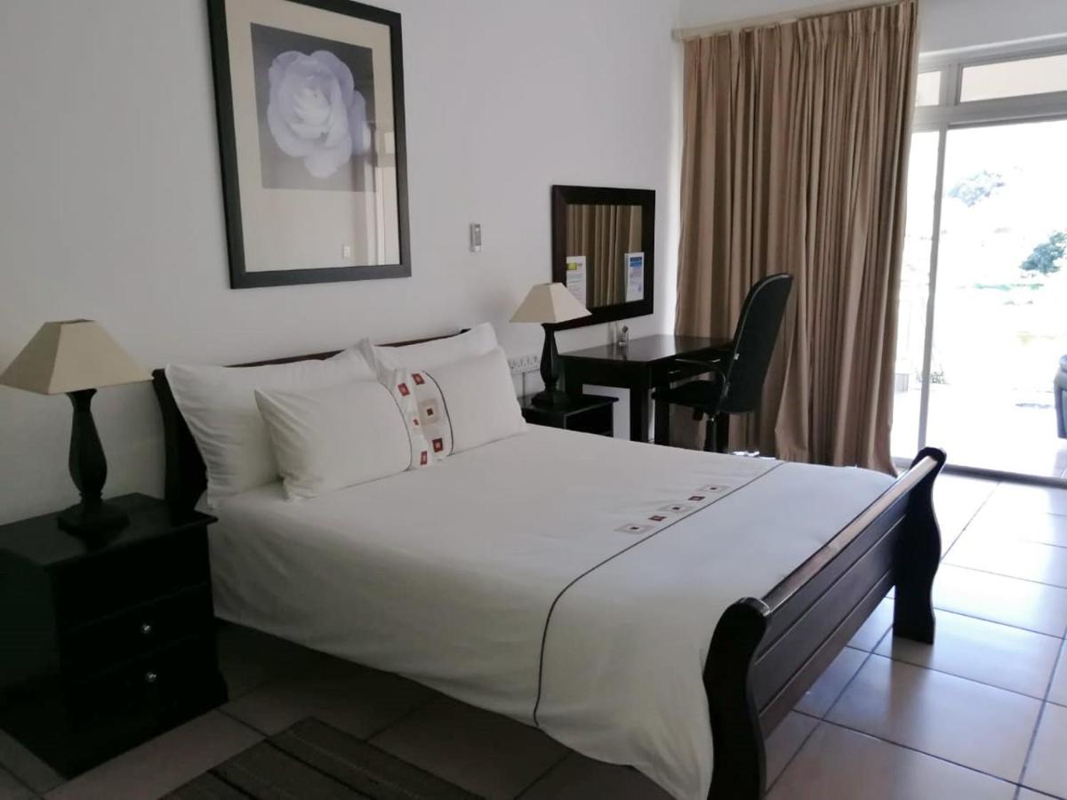 Sunset Boulevard Riverlodge Paarl Extérieur photo